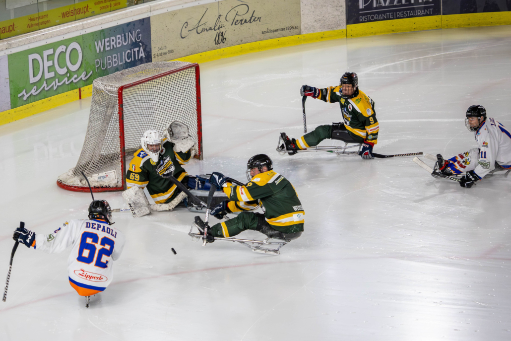 251130_Eagles-Western-1