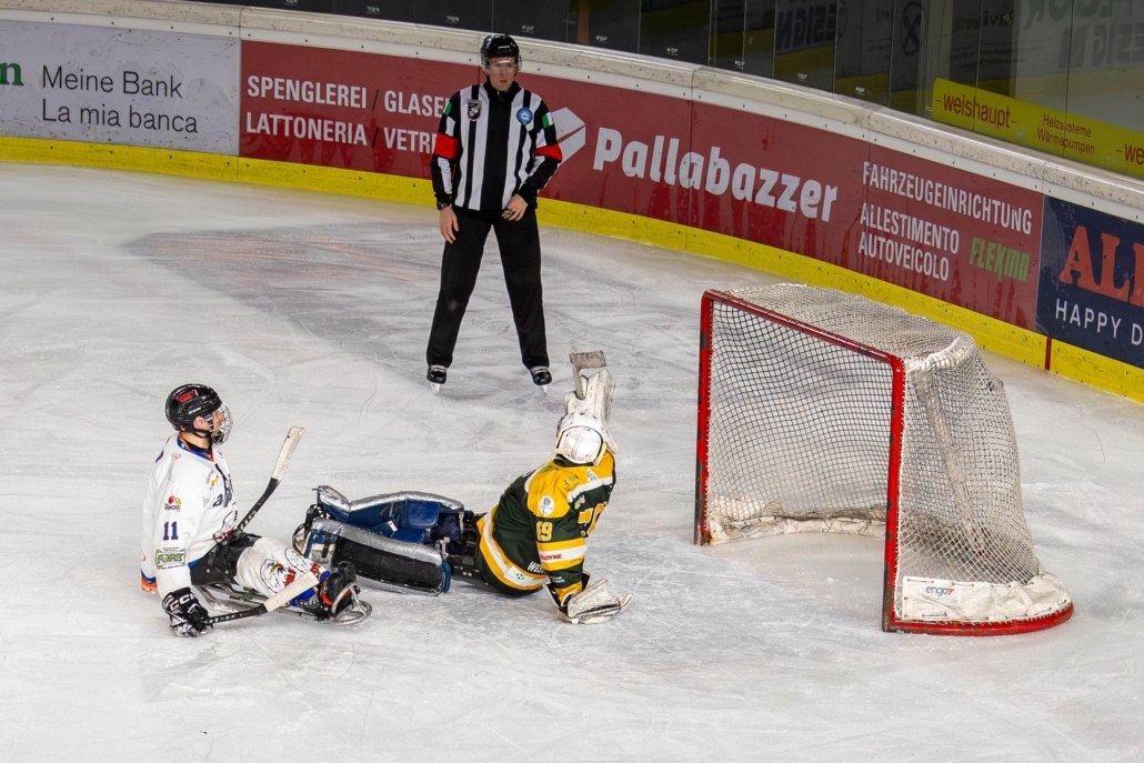 251130_Eagles-Western-3